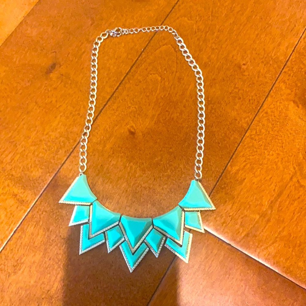 Lulus necklace